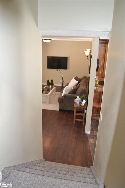 









209


Ravensglen

Drive,
Huntsville,




ON
P1H 1L7

