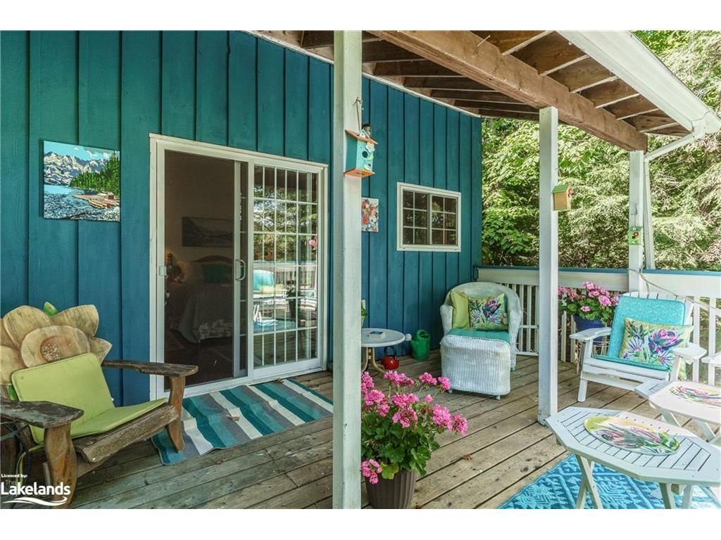 









3313


Maple Ridge

Drive,
Dorset,







ON
P0A 1E0


