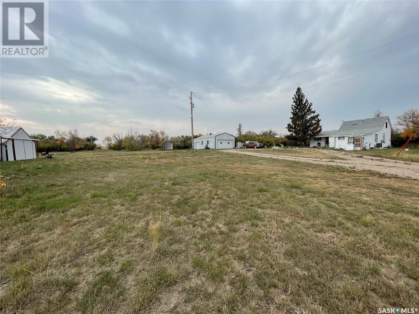 












Beadle Acreage

,
Kindersley Rm No. 290,




Saskatchewan
S0L1S0

