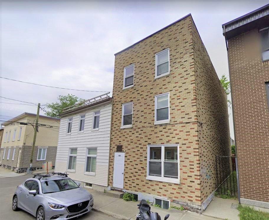 









401

 - 405


Rue St-Luc

,
Québec (La Cité-Limoilou),




QC
G1N2T5

