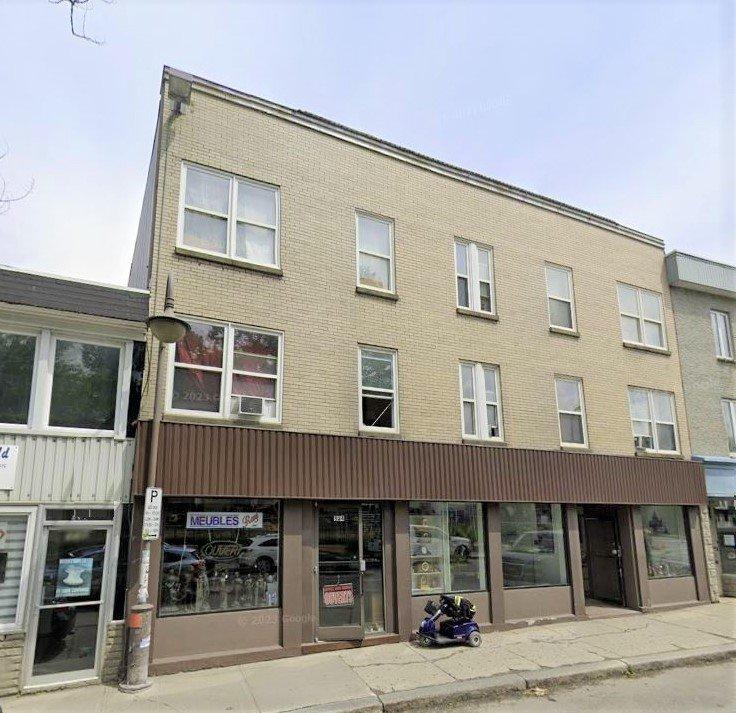 









334


Rue St-Vallier O.

,
Québec (La Cité-Limoilou),




QC
G1K5A6

