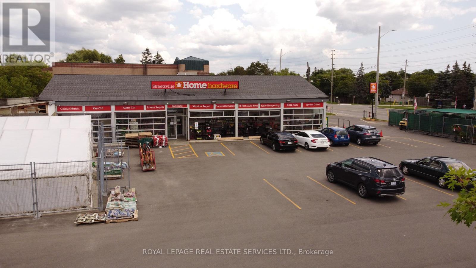 












3 QUEEN ST N

,
Mississauga,







Ontario
L5N1A2


