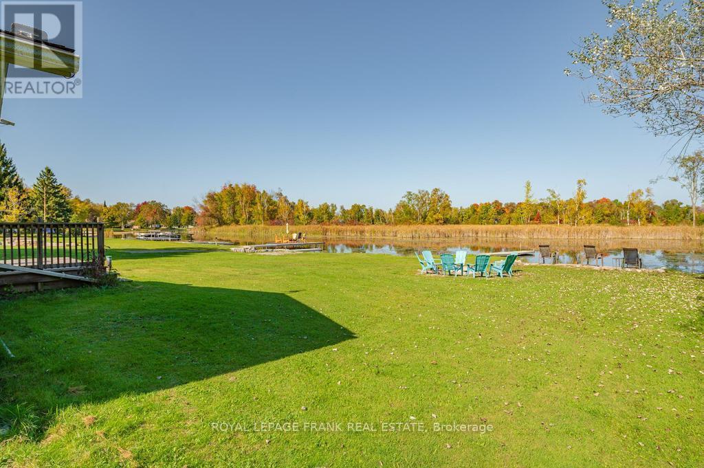 












1279 YOUNG'S COVE RD

,
Smith-Ennismore-Lakefield,




Ontario
K0L1T0

