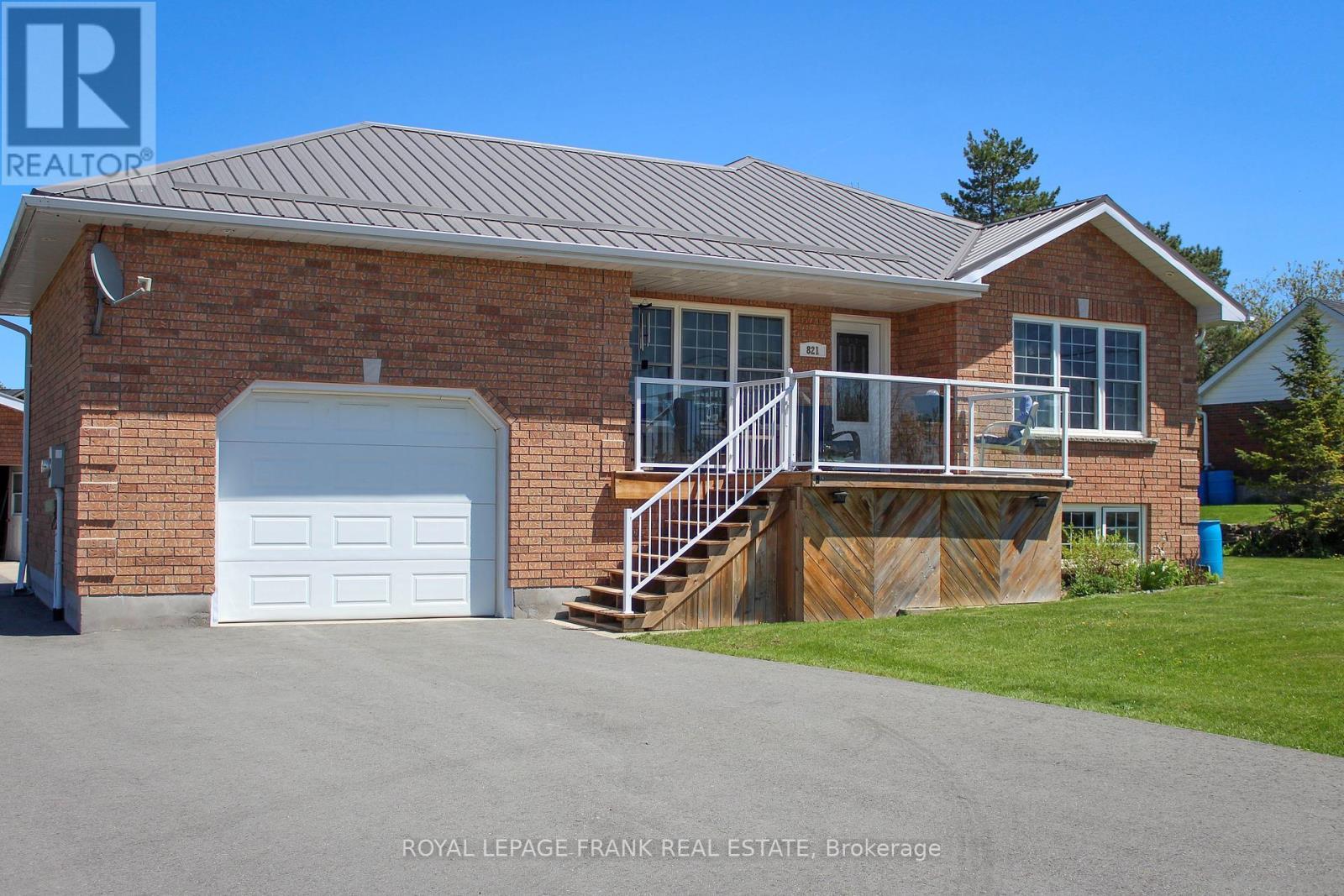 












821 SOUTH ST

,
Douro-Dummer,




Ontario
K0L3A0


