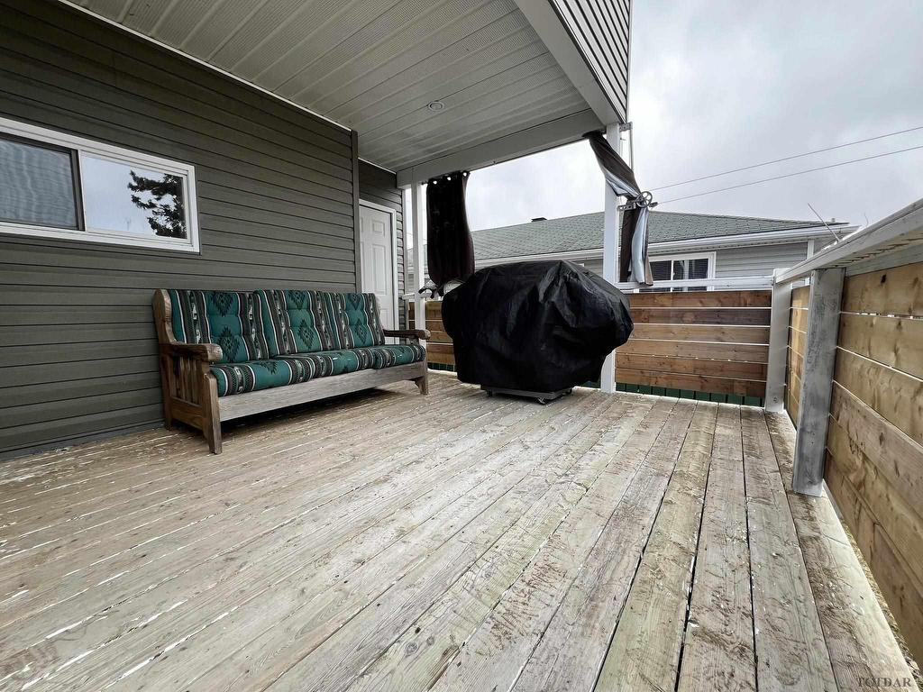 












382 Willow AVE

,
Timmins,




ON
P4N 4T2

