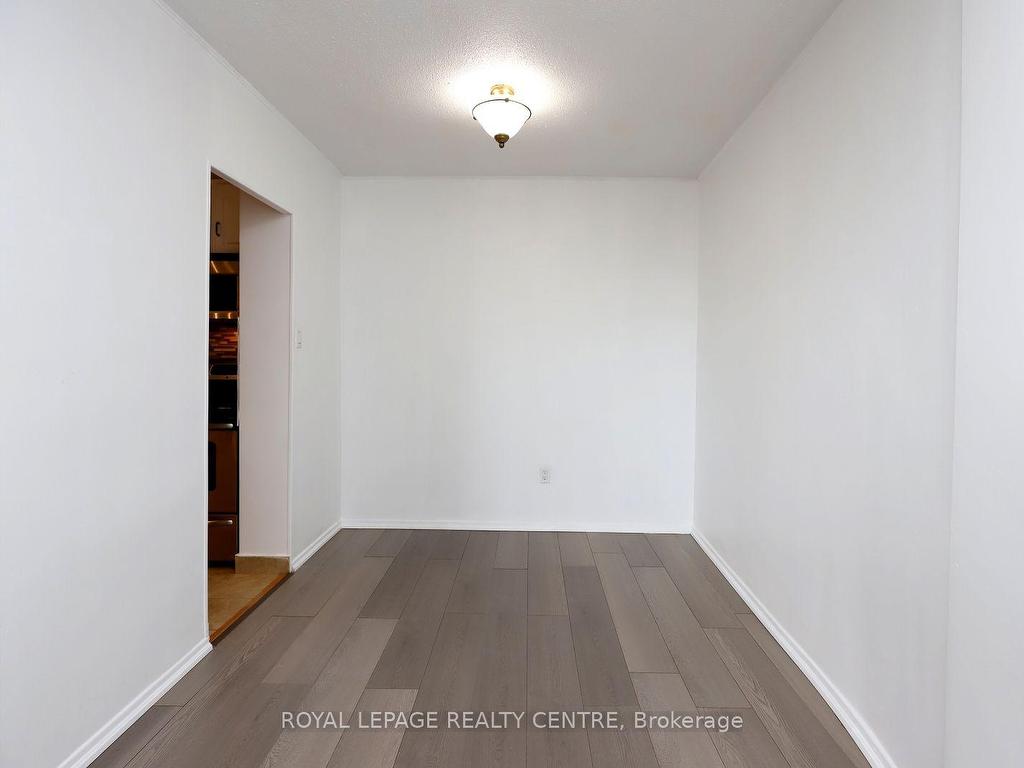 












3105 Queen Frederica Dr

, 304,
Mississauga,




ON
L4Y 3A5

