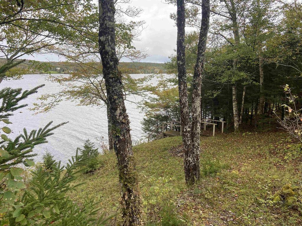 












402 West Side Indian Harbour Lake Road

,
Indian Harbour Lake,







NS
B0J 3C0

