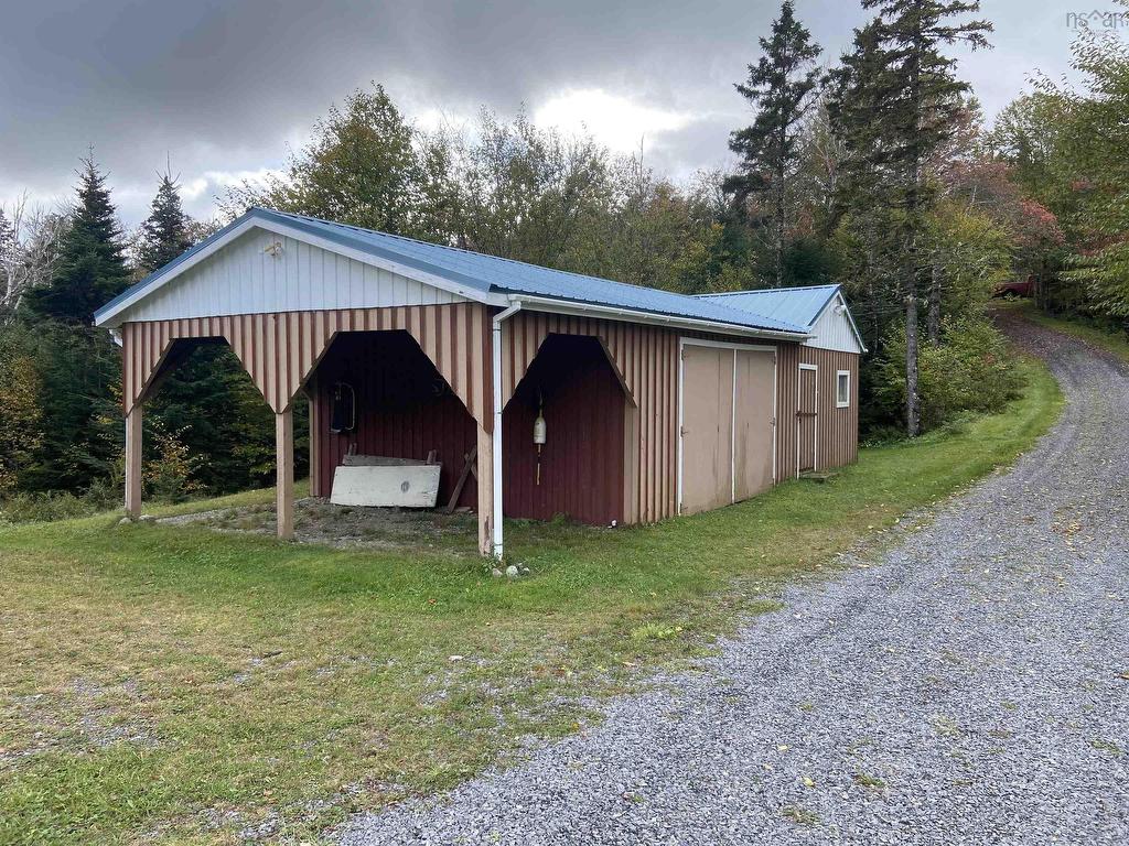 












402 West Side Indian Harbour Lake Road

,
Indian Harbour Lake,




NS
B0J 3C0

