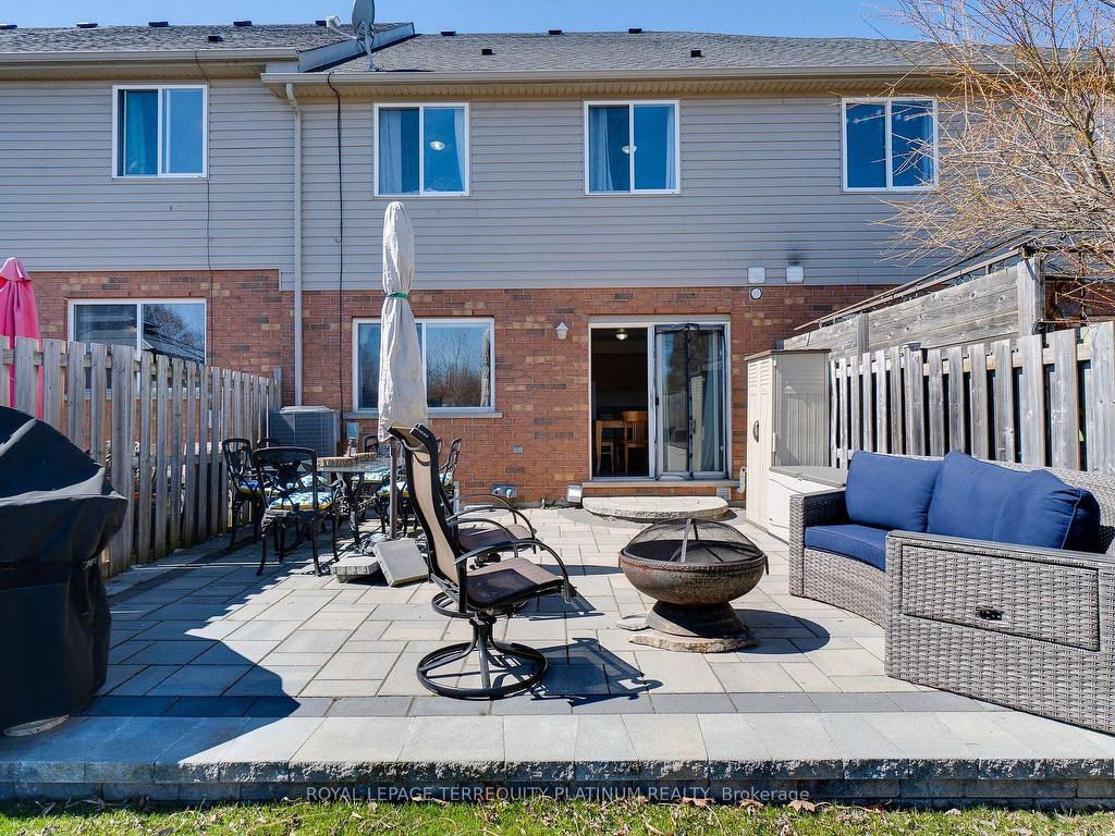 












4 Curzon Cres

,
Guelph,




ON
N1K 1Z9

