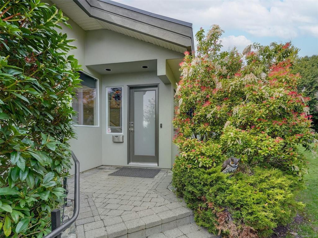 









3450


Lord Nelson

Way,
Saanich,




BC
V8P 5T9

