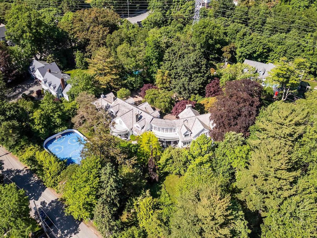 












1462 Thornvale Avenue

,
Halifax,




NS
B3H 4C2

