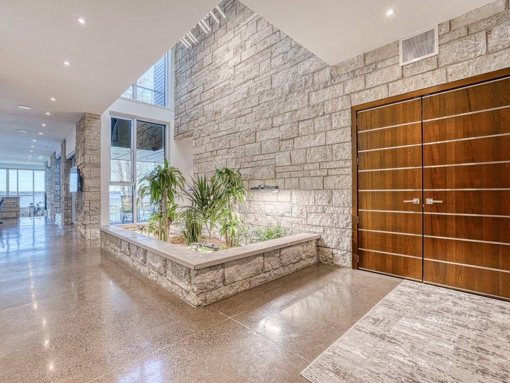 









79


Ch. Fraser

,
Gatineau (Aylmer),




QC
J9H2H1

