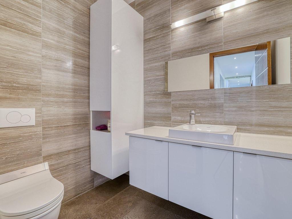 









79


Ch. Fraser

,
Gatineau (Aylmer),




QC
J9H2H1

