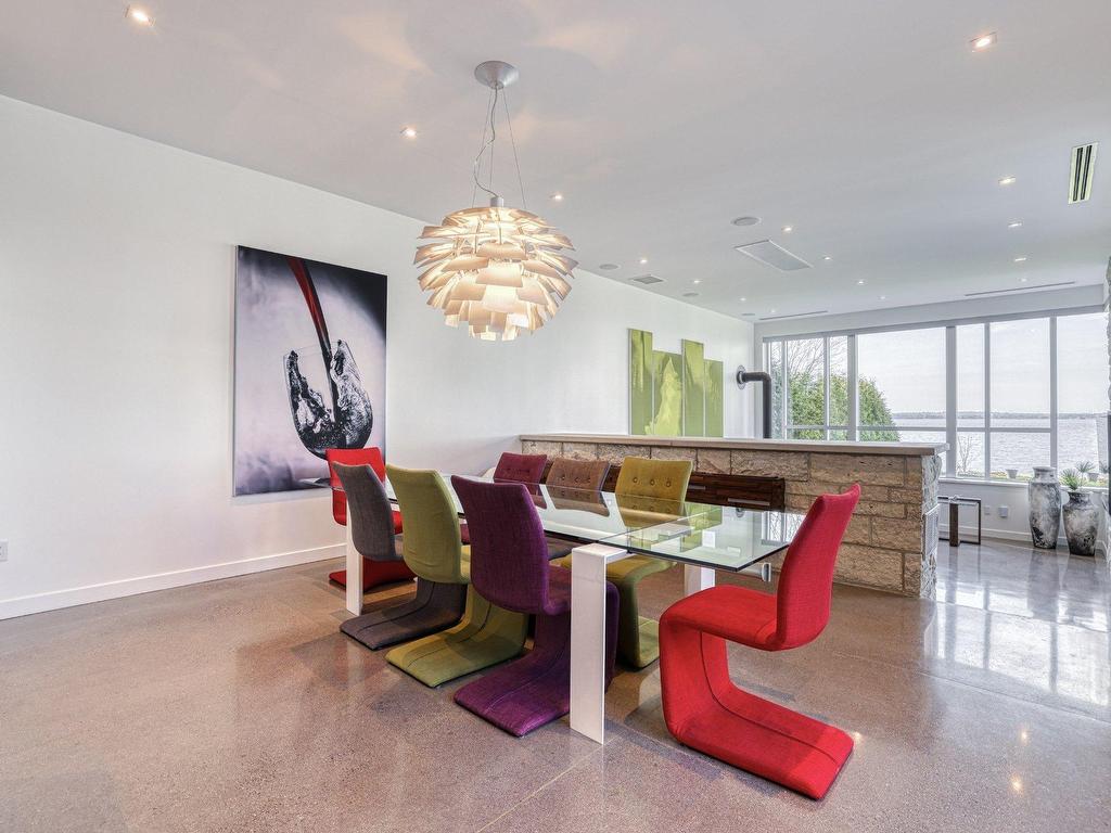 









79


Ch. Fraser

,
Gatineau (Aylmer),




QC
J9H2H1

