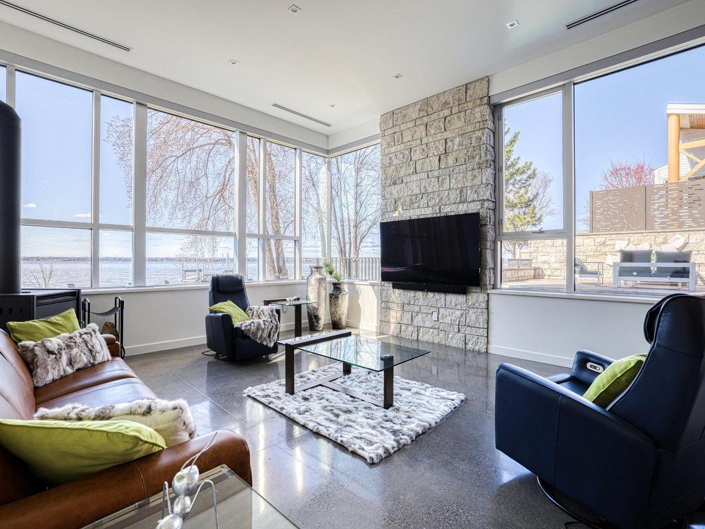 









79


Ch. Fraser

,
Gatineau (Aylmer),




QC
J9H2H1

