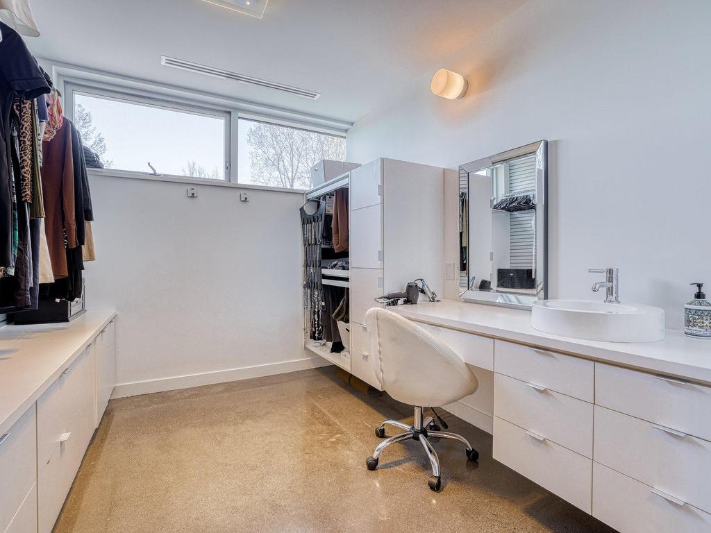 









79


Ch. Fraser

,
Gatineau (Aylmer),




QC
J9H2H1

