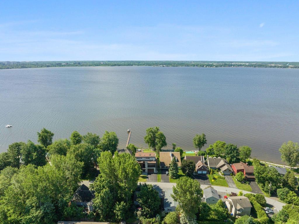 









79


Ch. Fraser

,
Gatineau (Aylmer),




QC
J9H2H1

