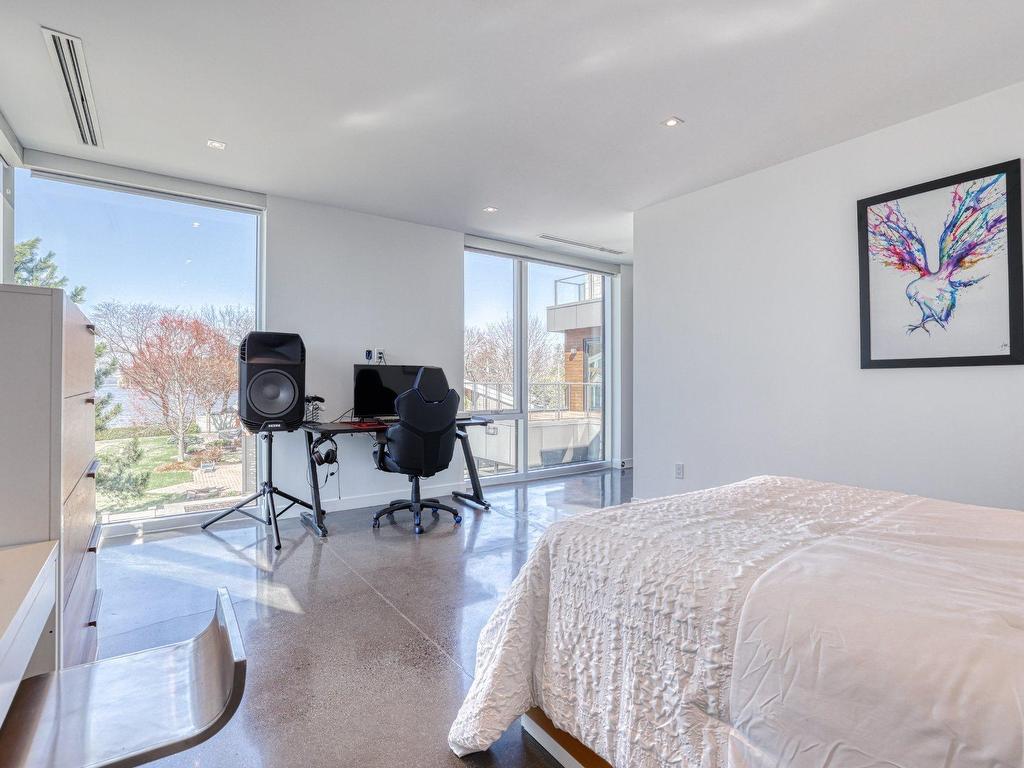 









79


Ch. Fraser

,
Gatineau (Aylmer),




QC
J9H2H1

