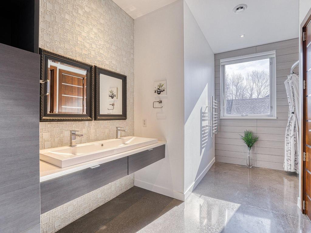 









79


Ch. Fraser

,
Gatineau (Aylmer),




QC
J9H2H1

