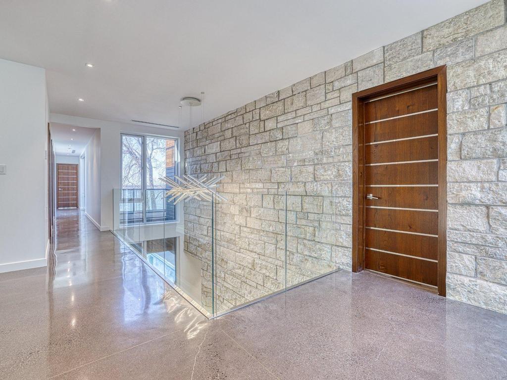 









79


Ch. Fraser

,
Gatineau (Aylmer),




QC
J9H2H1

