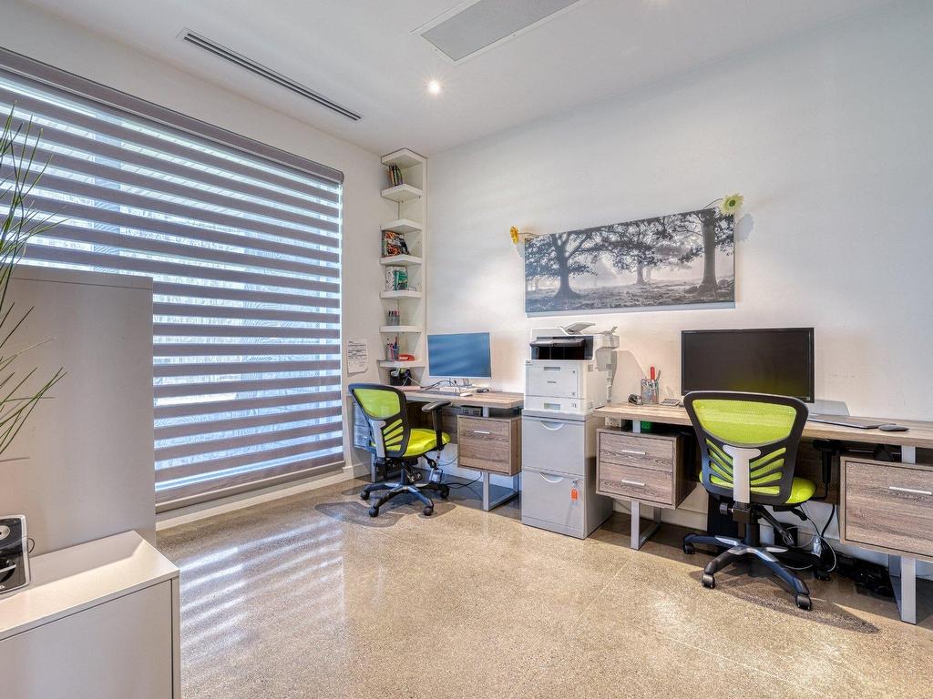 









79


Ch. Fraser

,
Gatineau (Aylmer),




QC
J9H2H1

