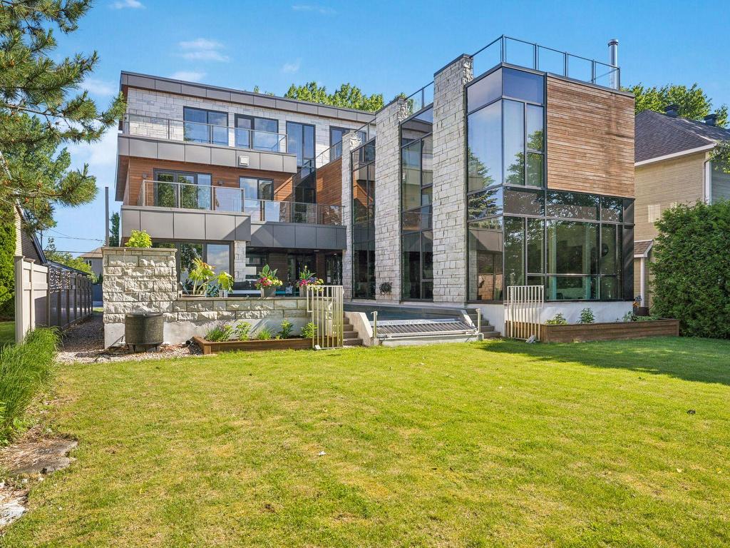 









79


Ch. Fraser

,
Gatineau (Aylmer),




QC
J9H2H1

