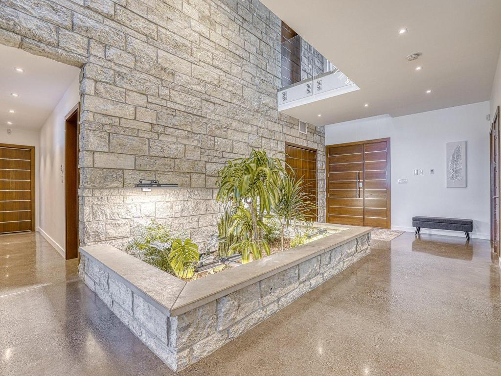 









79


Ch. Fraser

,
Gatineau (Aylmer),




QC
J9H2H1

