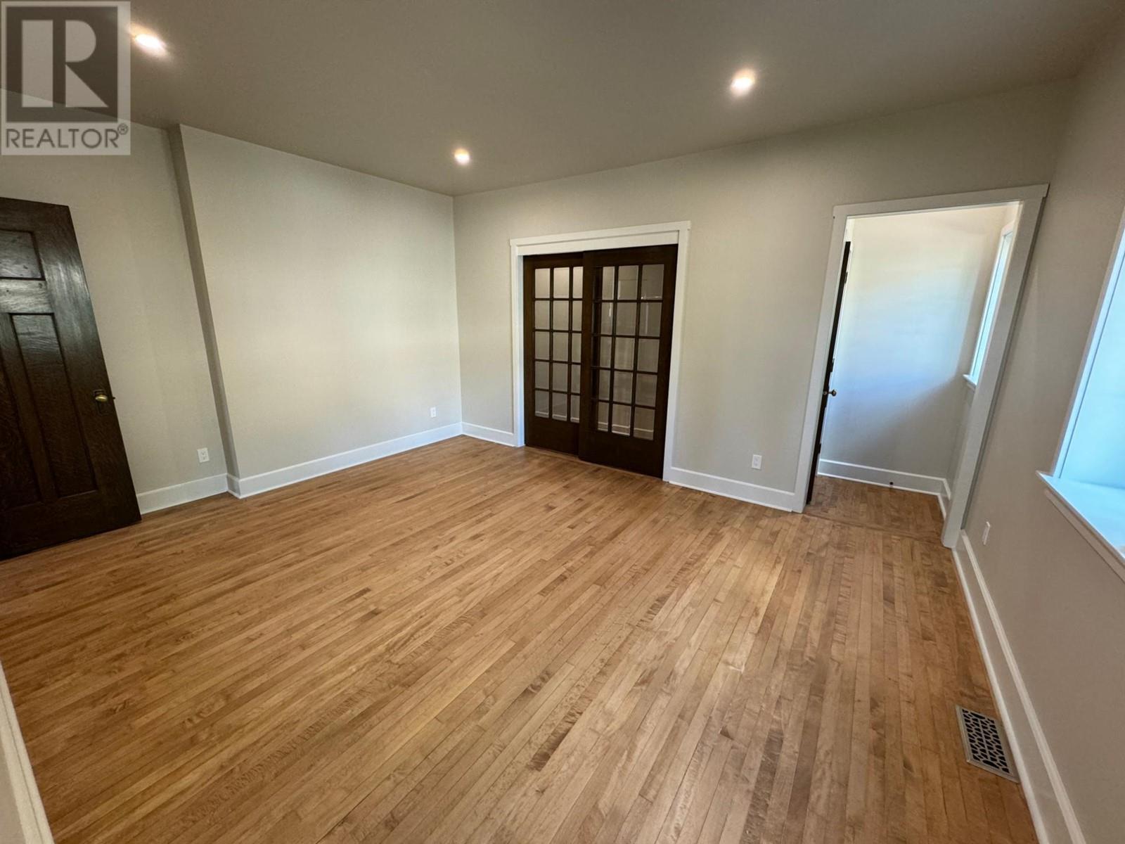












321 4TH Avenue Unit# B

,
Fernie,




British Columbia
V0B1M0

