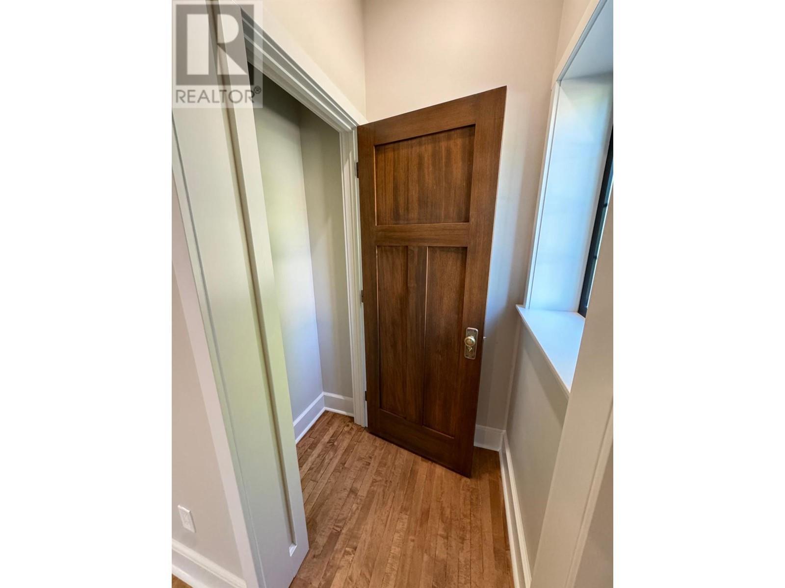 












321 4TH Avenue Unit# B

,
Fernie,




British Columbia
V0B1M0

