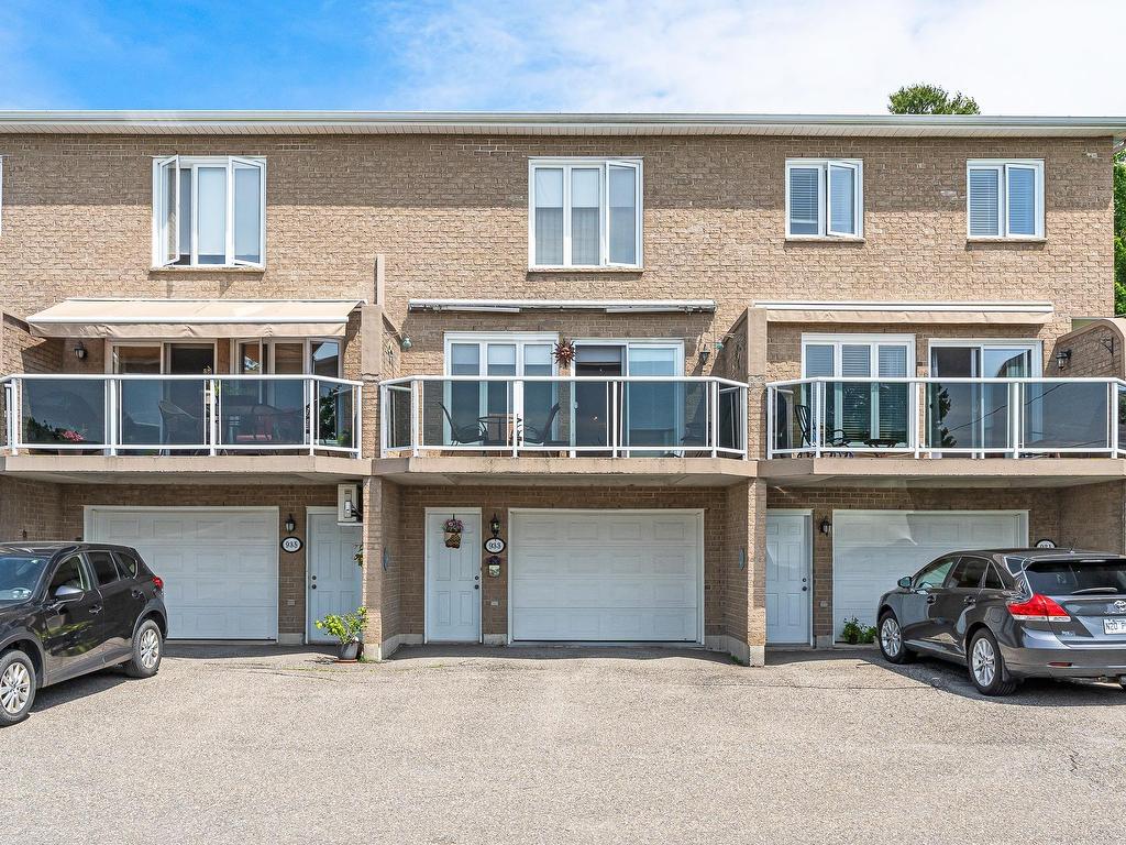 









933


Rue Merry N.

,
Magog,




QC
J1X2G9

