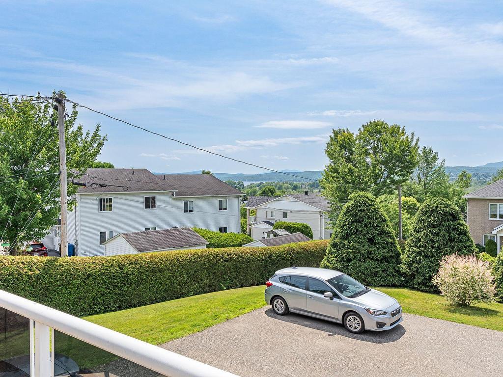 









933


Rue Merry N.

,
Magog,




QC
J1X2G9

