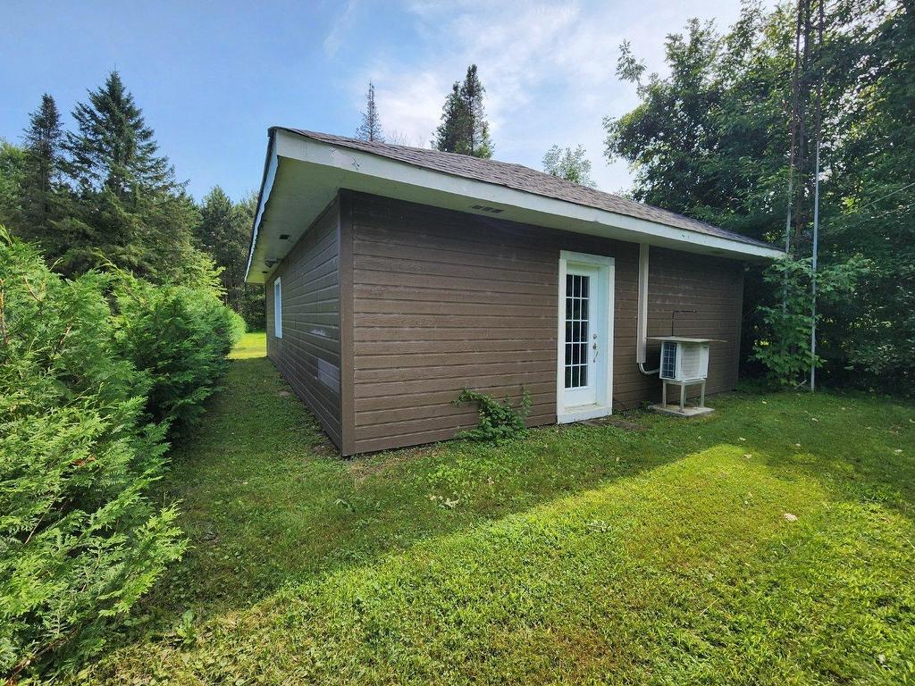 









1970


Rue Glory

,
Clarenceville,




QC
J0J1B0

