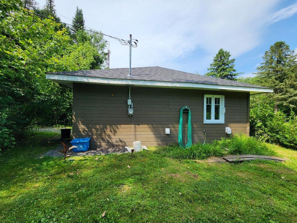 









1970


Rue Glory

,
Clarenceville,




QC
J0J1B0

