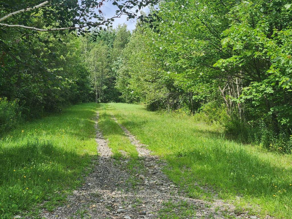 












Ch. du Vallon

,
Bolton-Ouest,







QC
J0E2T0

