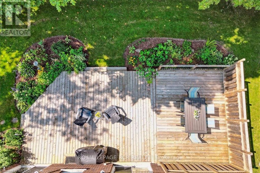 












527 5TH STREET E

,
Owen Sound,




Ontario
N4K1E2


