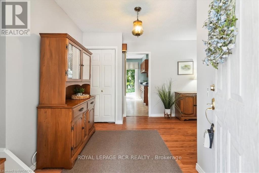 












527 5TH STREET E

,
Owen Sound,




Ontario
N4K1E2

