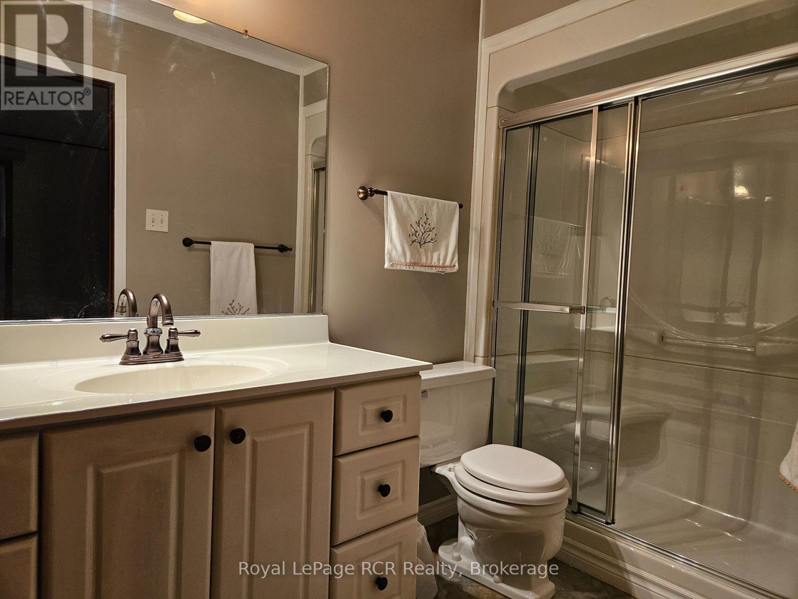












886 16TH STREET W

,
Georgian Bluffs,




Ontario
N4K6V5

