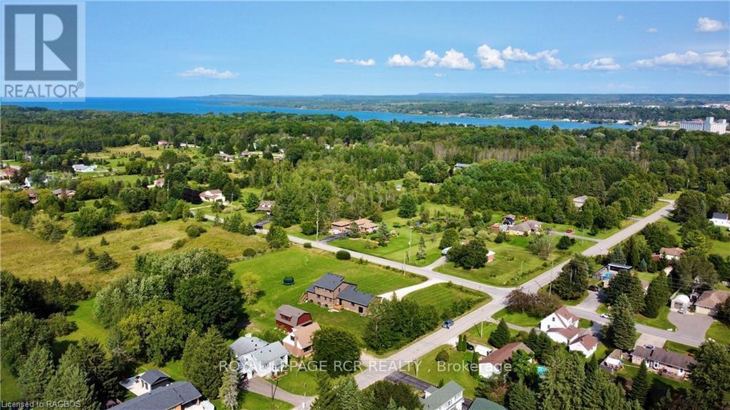 












886 16TH STREET W

,
Georgian Bluffs,




Ontario
N4K6V5

