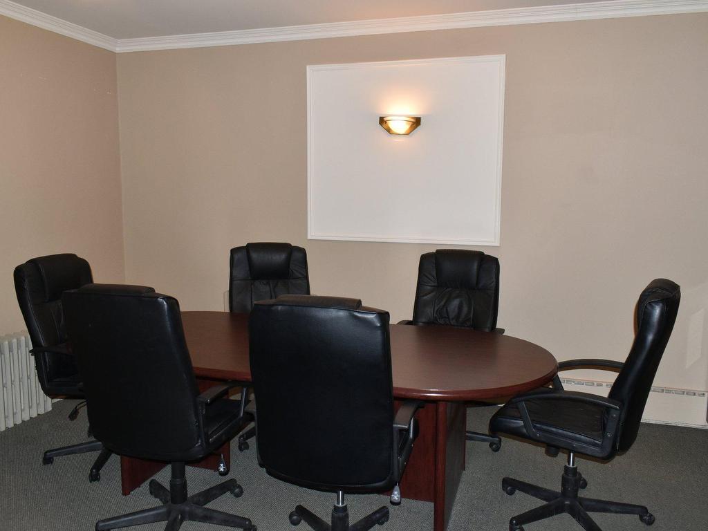 









445Z

 - 445AZ


Rue Brock

,
Drummondville,




QC
J2B1C9

