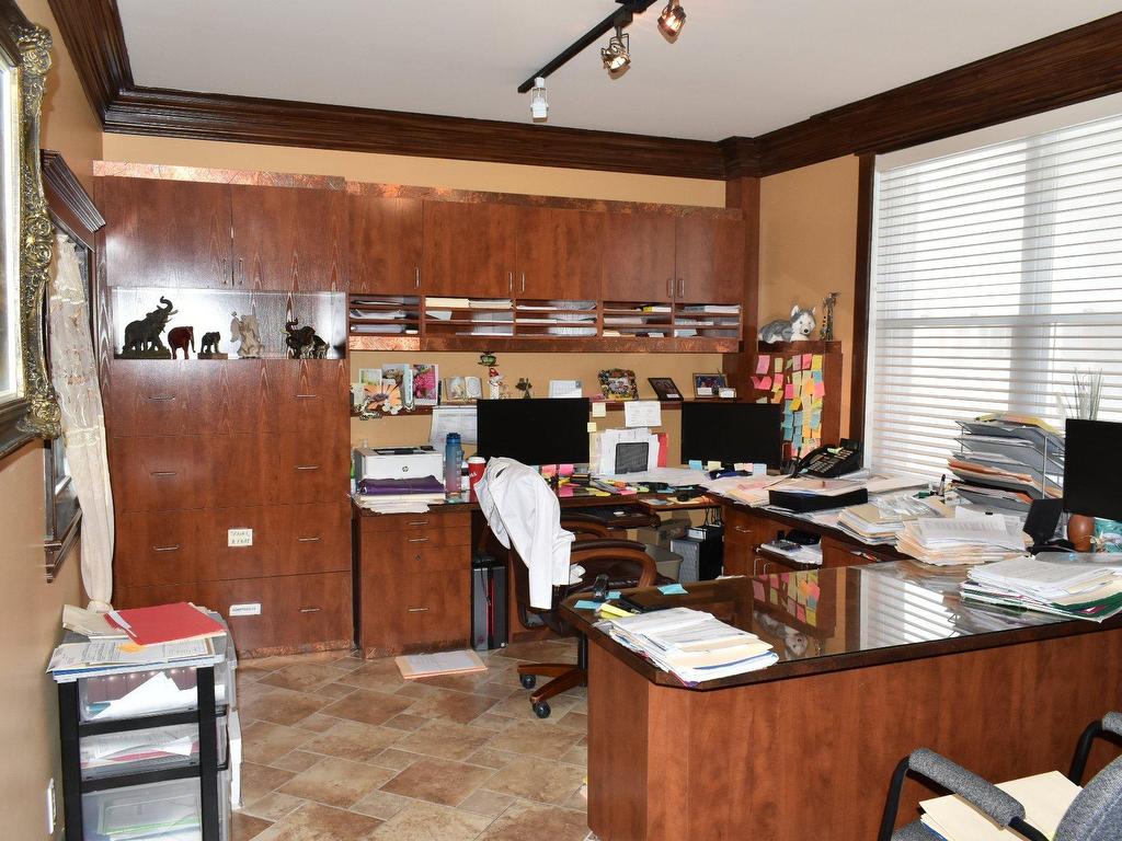









445Z

 - 445AZ


Rue Brock

,
Drummondville,




QC
J2B1C9

