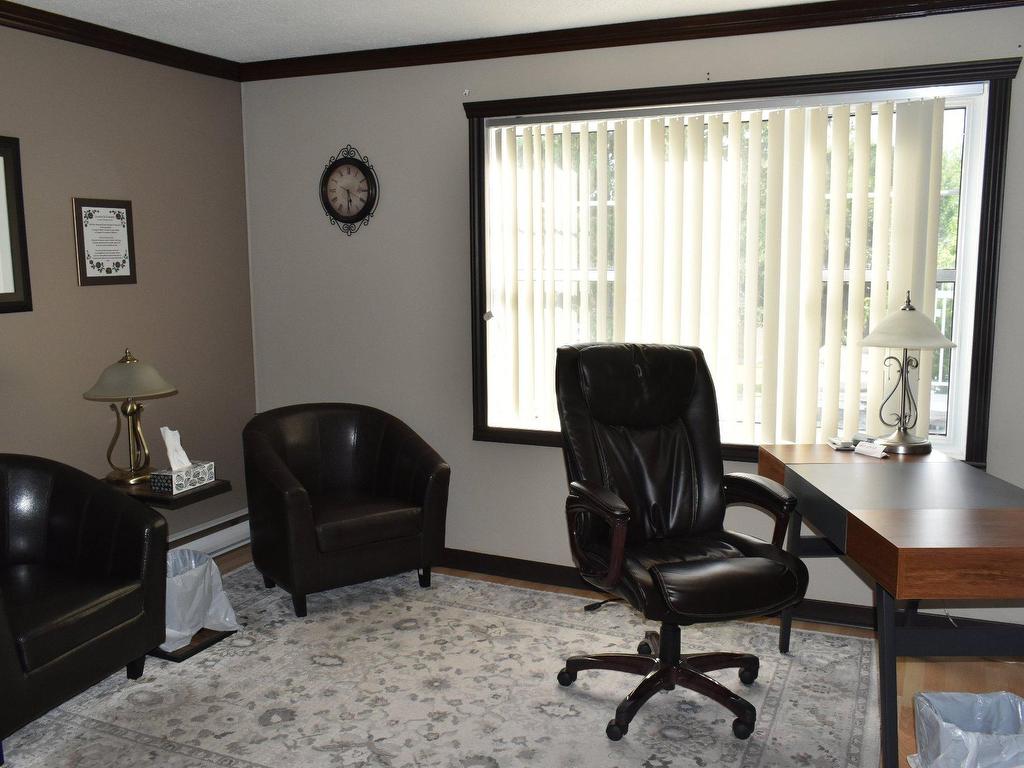 









445Z

 - 445AZ


Rue Brock

,
Drummondville,




QC
J2B1C9

