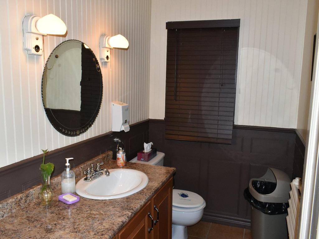 









445Z

 - 445AZ


Rue Brock

,
Drummondville,




QC
J2B1C9

