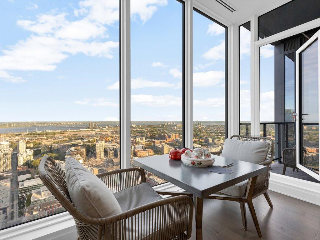 









1188


Rue St-Antoine O.

, PH2,
Montréal (Ville-Marie),




QC
H3C1B4

