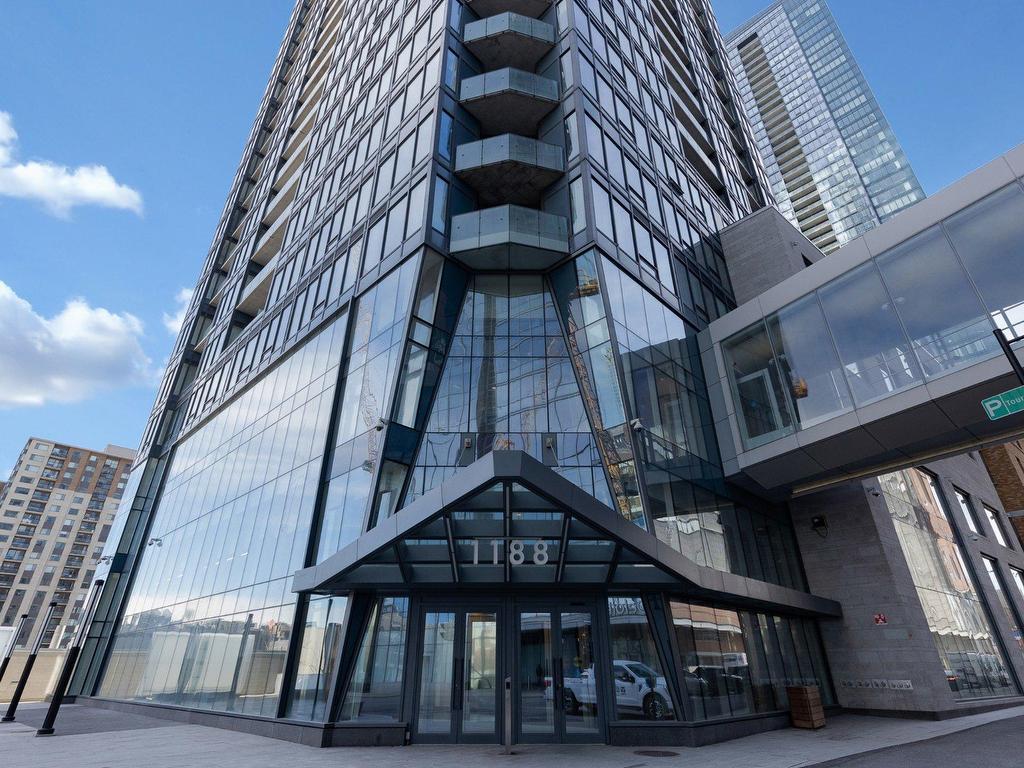 









1188


Rue St-Antoine O.

, PH2,
Montréal (Ville-Marie),




QC
H3C1B4

