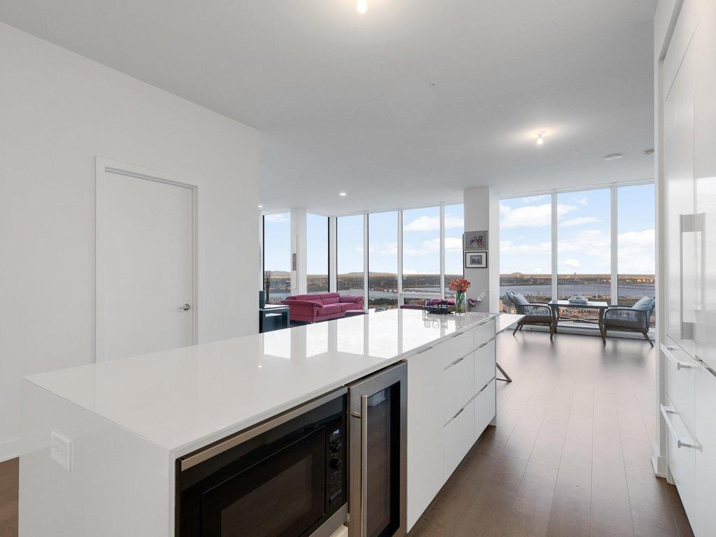 









1188


Rue St-Antoine O.

, PH2,
Montréal (Ville-Marie),




QC
H3C1B4

