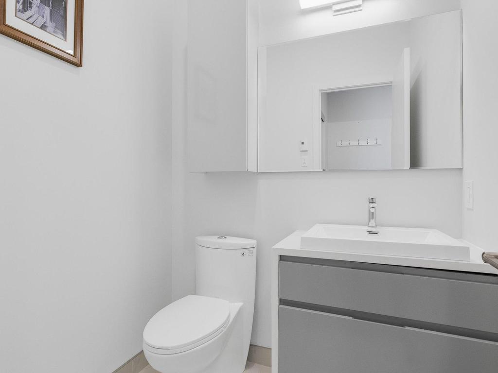 









1188


Rue St-Antoine O.

, PH2,
Montréal (Ville-Marie),




QC
H3C1B4

