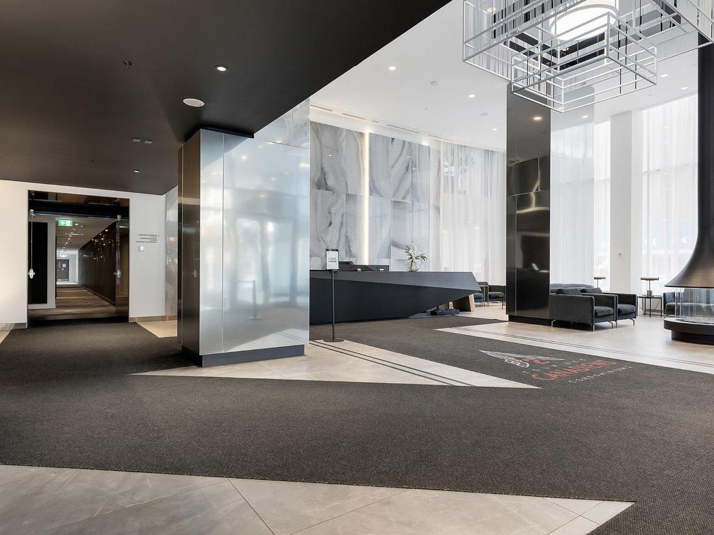 









1188


Rue St-Antoine O.

, PH2,
Montréal (Ville-Marie),




QC
H3C1B4

