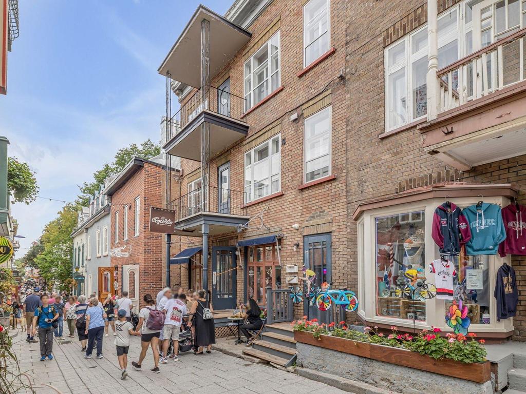 









28


Rue du Petit-Champlain

, 2,
Québec (La Cité-Limoilou),




QC
G1K4H4

