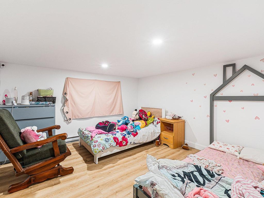 









123


Rue Gendreau

,
Coaticook,




QC
J1A2N3

