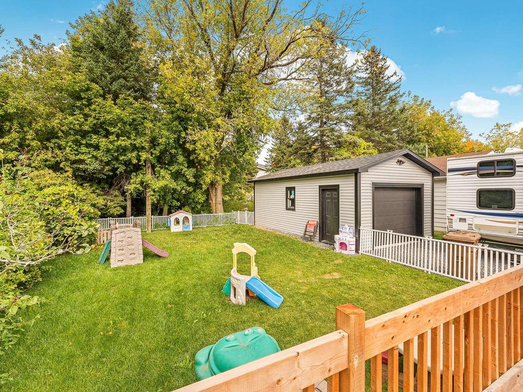 









123


Rue Gendreau

,
Coaticook,




QC
J1A2N3

